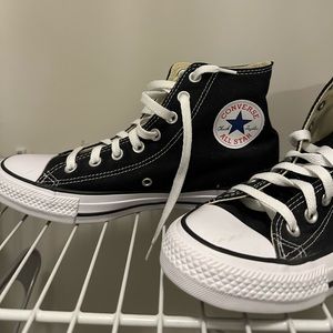 Like New Black High Top Converse (Chuck Taylor All Star)